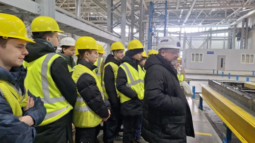 Профориентационный кружок "Малоэтажная Академия" на заводе МонАрх
